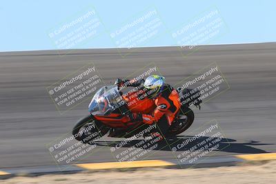 media/Nov-06-2023-Moto Forza (Mon) [[ce023d0744]]/2-Advanced Group/Session 2 (Bowl Speed Pans)/